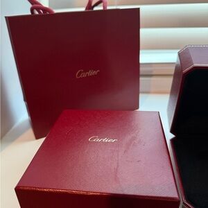 Cartier bracelet box
Packaging